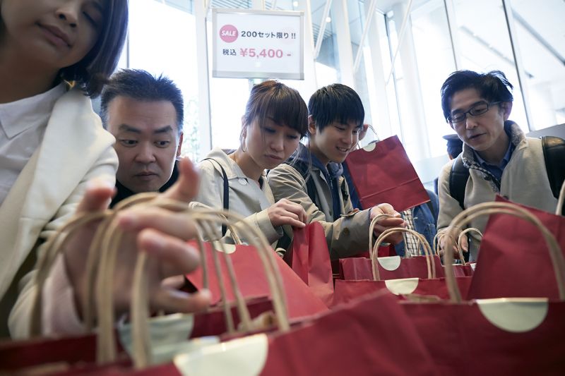 Fukubukuro: những túi quà thử vận may đầu năm